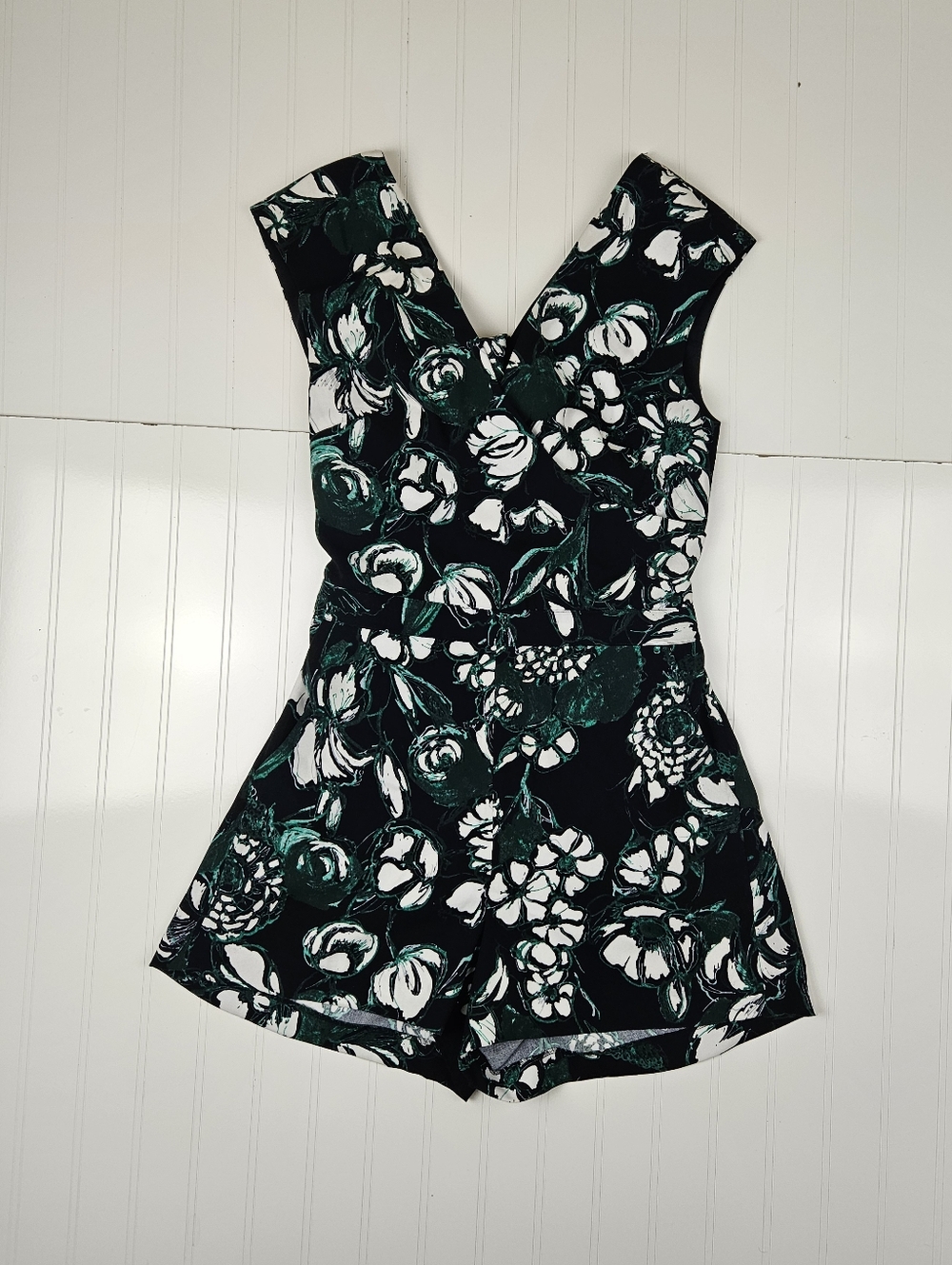 Club Monaco Tropical Tie Back Romper